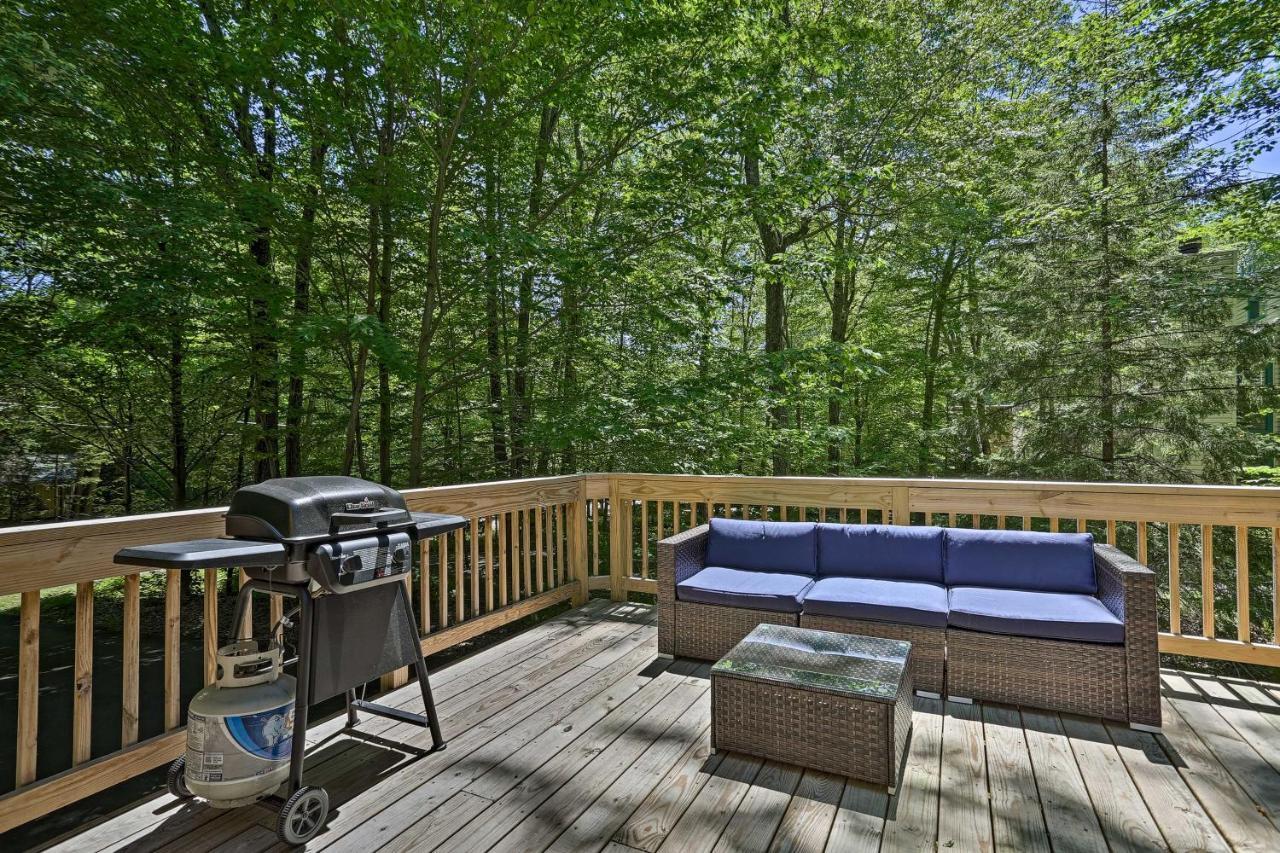 Bear Den Rustic Pocono Lake Home With Game Room! Экстерьер фото