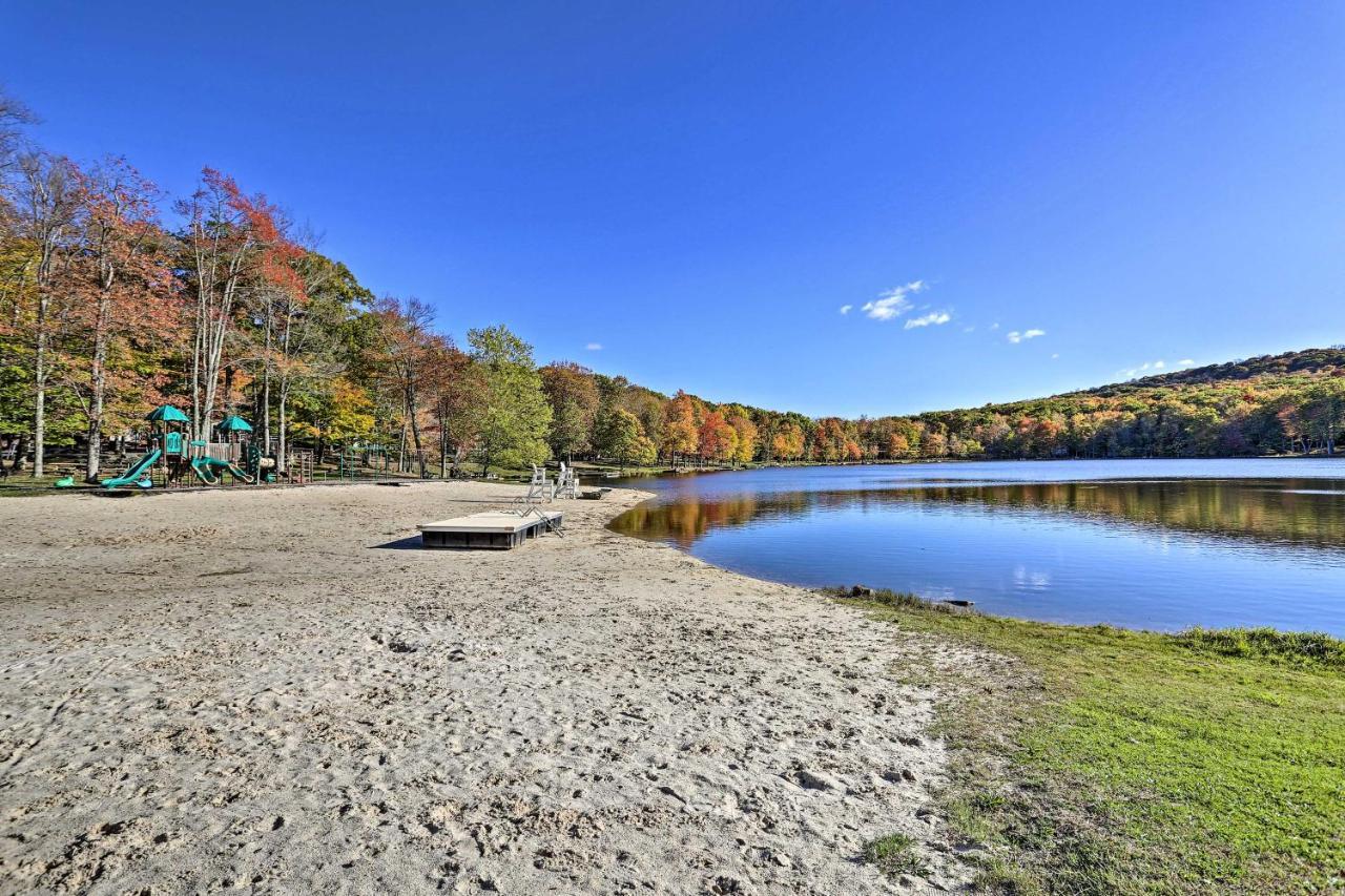 Bear Den Rustic Pocono Lake Home With Game Room! Экстерьер фото