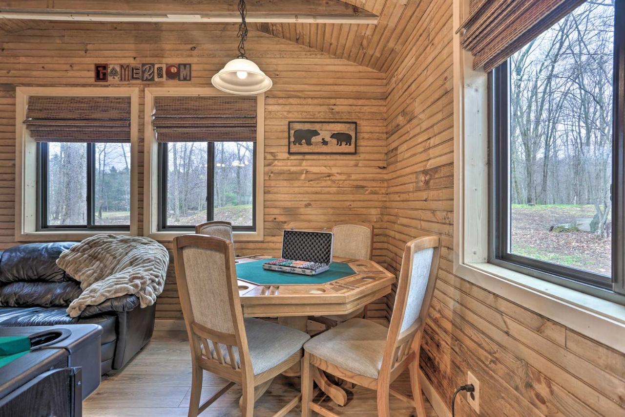 Bear Den Rustic Pocono Lake Home With Game Room! Экстерьер фото